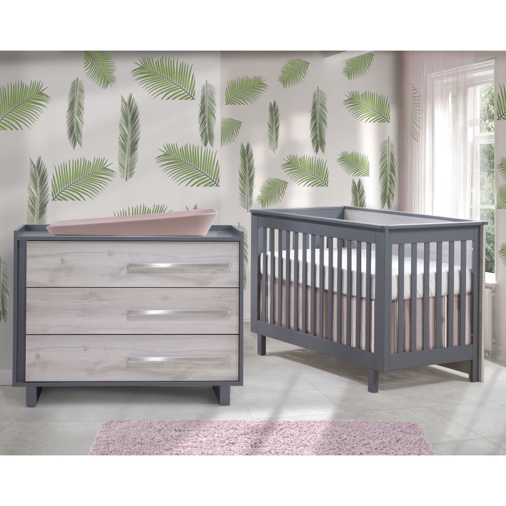 Tulip Urban 2 Piece Set: Convertible Crib and 3 Drawer Dresser